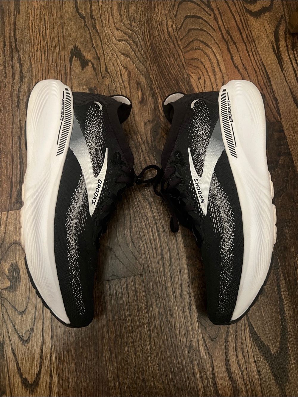 Brooks Adrenaline GTS 25 size 9.5 WIDE black/white/grey - Picture 5 of 10